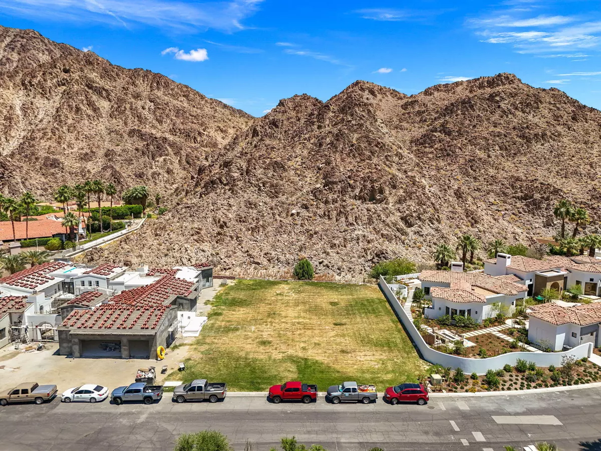 La Quinta, CA 92253,77430 Loma VISTA