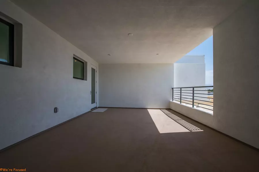 928 Galaxy DR, Palm Springs, CA 92264