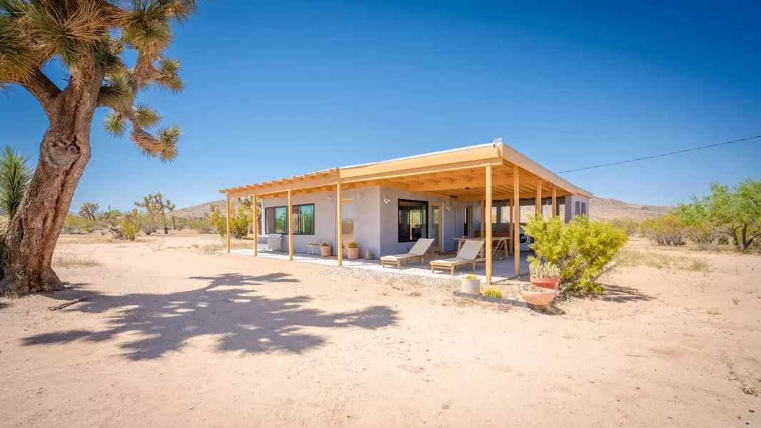 60010 Darlinda DR, Yucca Valley, CA 92284