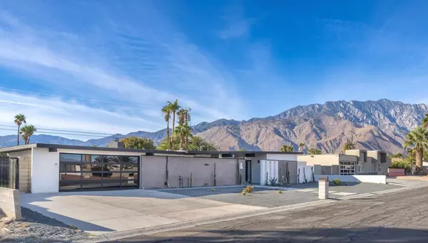 2477 E Finley RD, Palm Springs, CA 92262