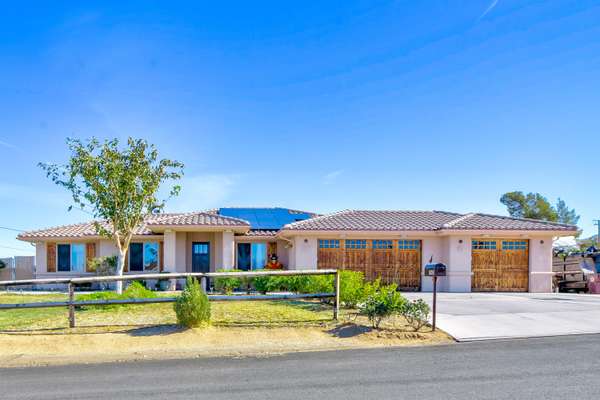 7405 Del Monte AVE, Yucca Valley, CA 92284