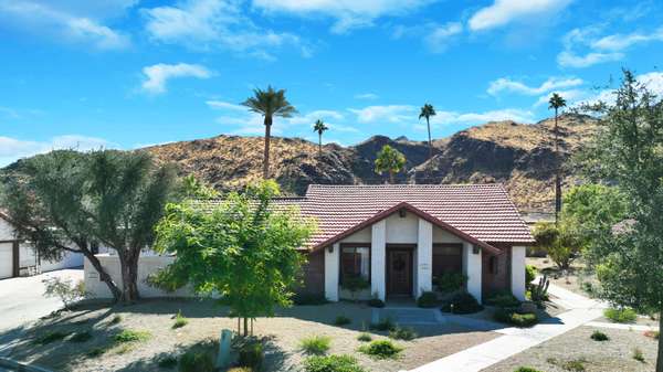 CIR #A, Palm Springs, CA 92264