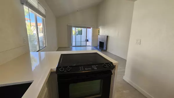 Palm Springs, CA 92262,280 S Avenida Caballeros #211