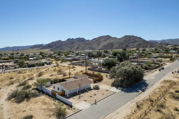 Joshua Tree, CA 92252,62091 Valley View CIR