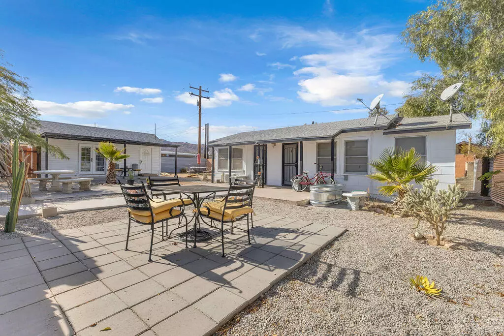 Joshua Tree, CA 92252,61972 Mountain View CIR