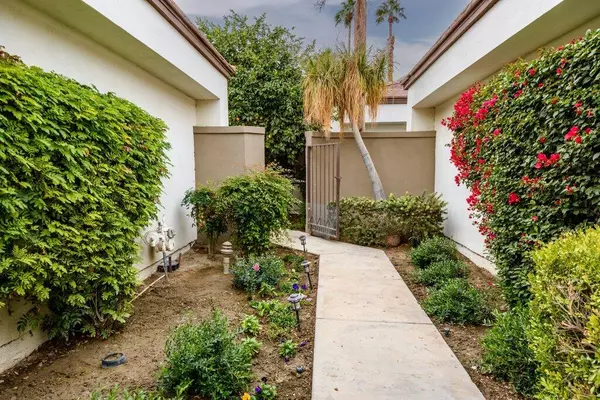 La Quinta, CA 92253,55281 Shoal CRK