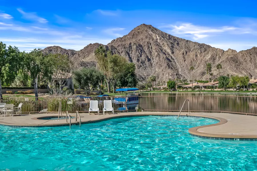 48527 Via Amistad, La Quinta, CA 92253