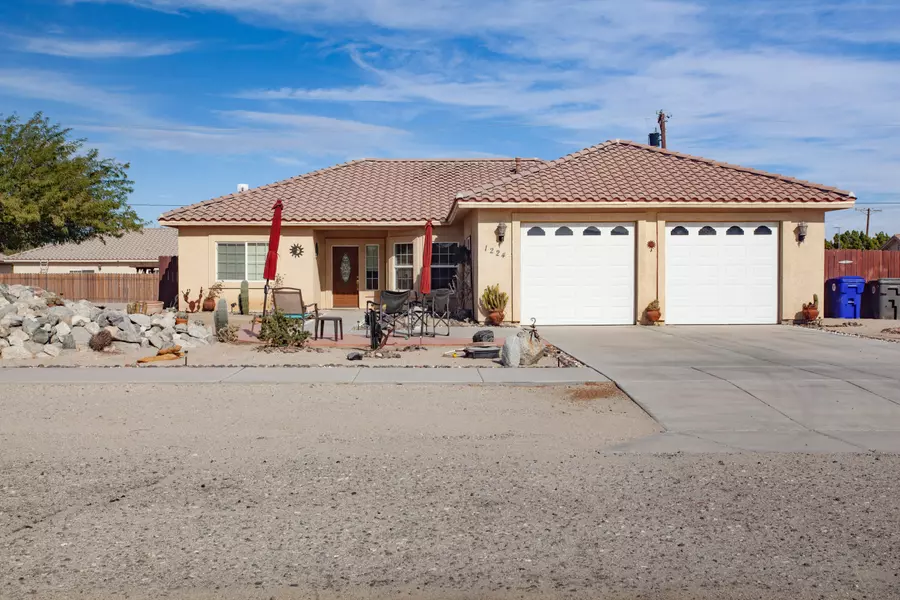 1224 Red Sea AVE, Thermal, CA 92274