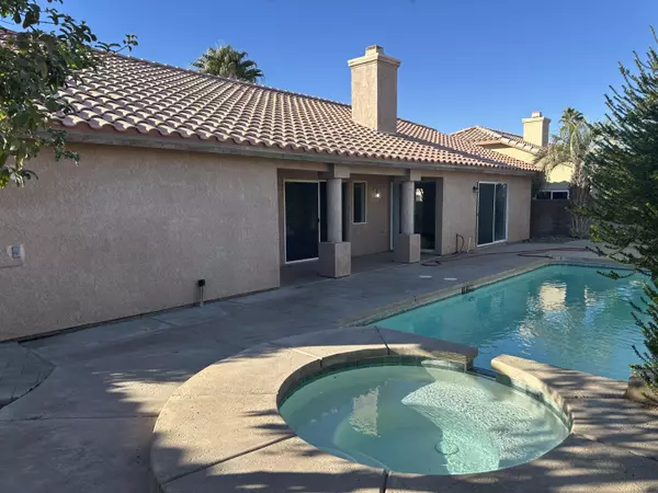 La Quinta, CA 92253,43880 Milan CT