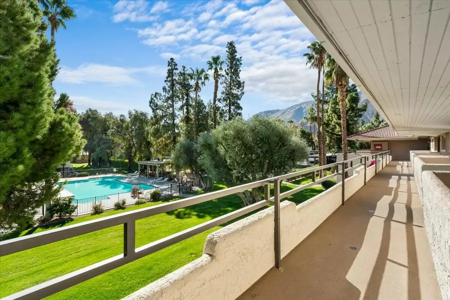 2860 N Los Felices RD #214, Palm Springs, CA 92262