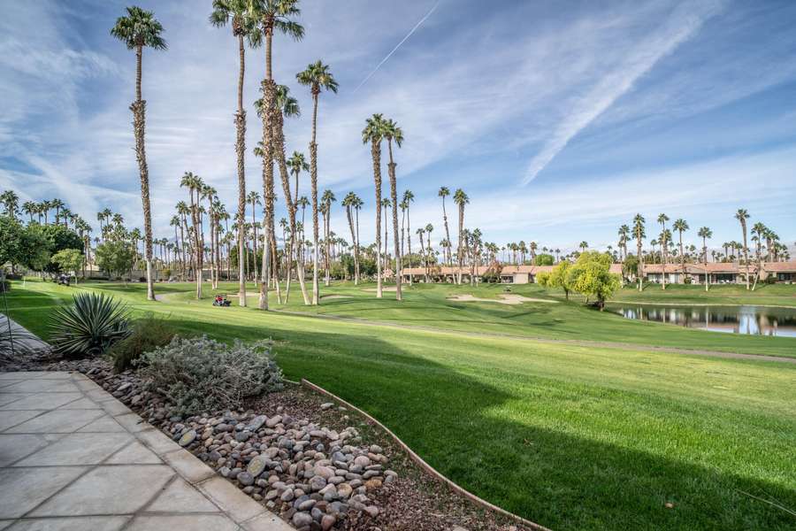 38634 Wisteria DR, Palm Desert, CA 92211