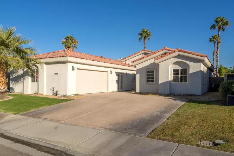 79526 Dandelion DR, La Quinta, CA 92253