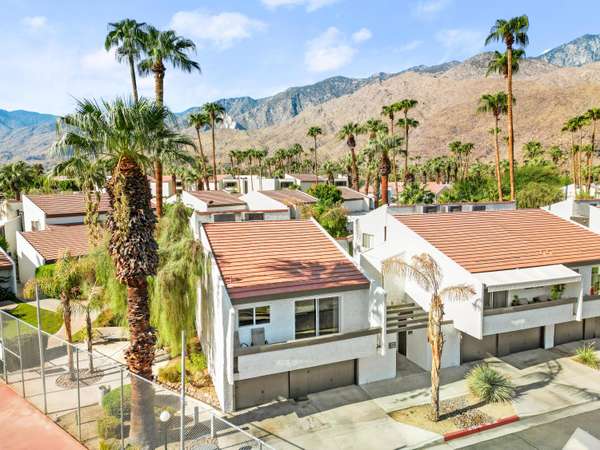 1364 S Camino Real, Palm Springs, CA 92264