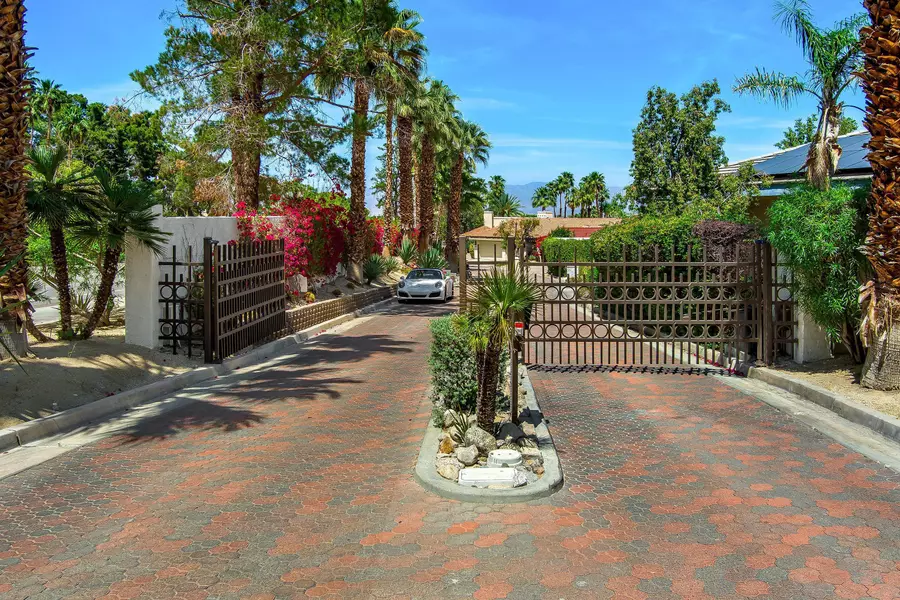 48674 Vista Viejo DR, Palm Desert, CA 92260