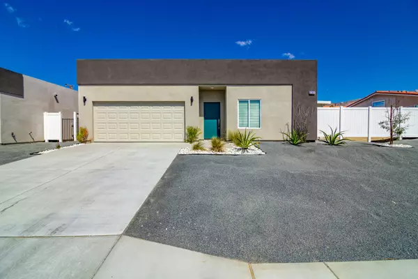 13292 El Cajon DR, Desert Hot Springs, CA 92240