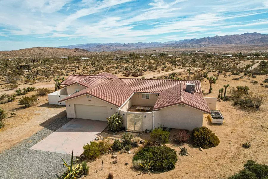 58979 Los Coyotes DR, Yucca Valley, CA 92284