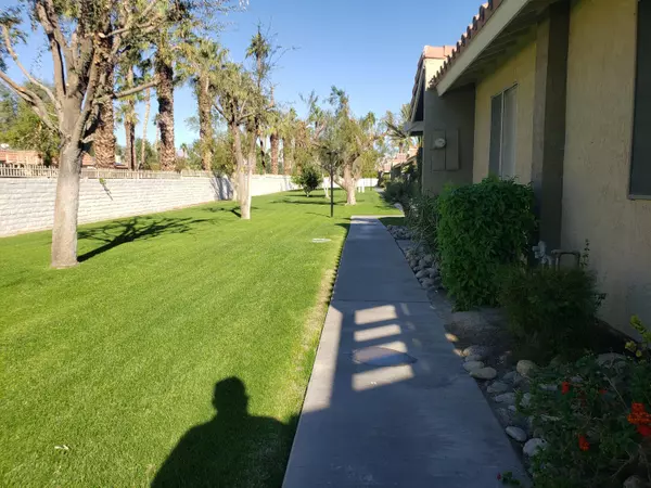 273 Tava LN, Palm Desert, CA 92211