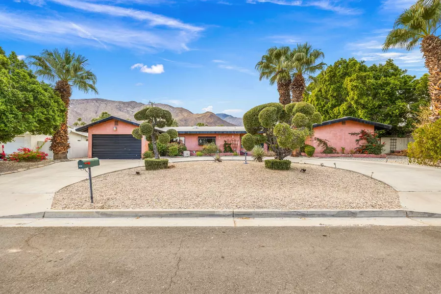 1433 N Fiesta RD, Palm Springs, CA 92262