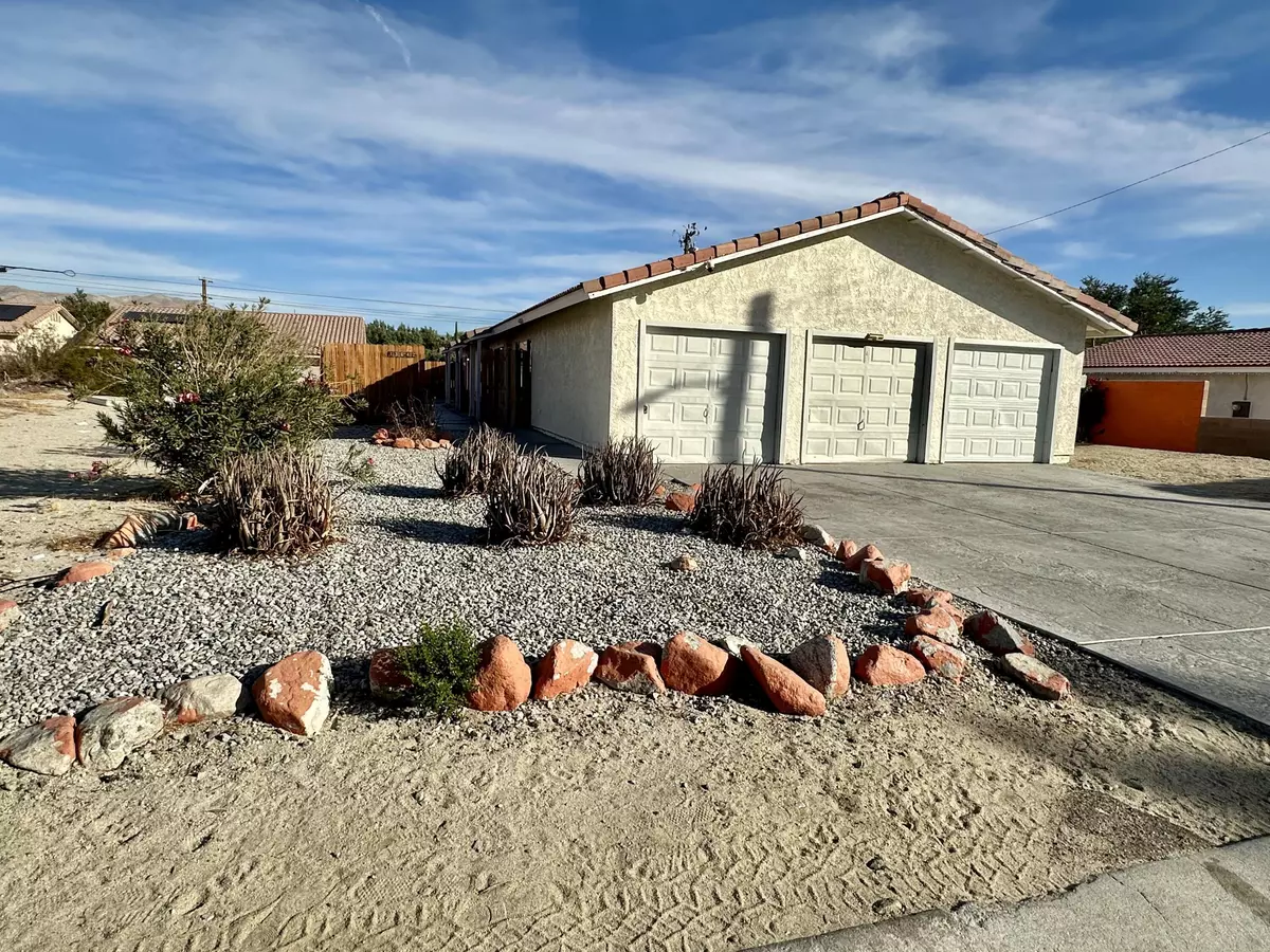 Desert Hot Springs, CA 92240,13642 La Mesa DR