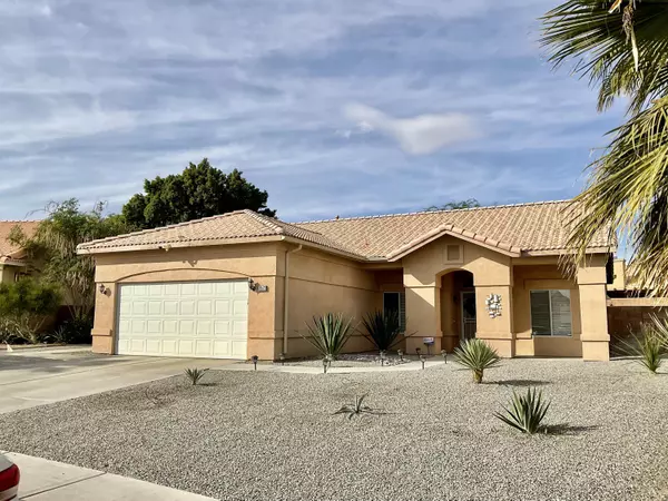 69572 Ridgeway AVE, Cathedral City, CA 92234