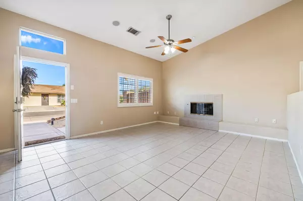 La Quinta, CA 92253,51510 Avenida Villa