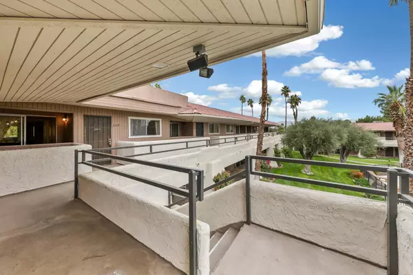 Palm Springs, CA 92262,550 N Villa CT #208