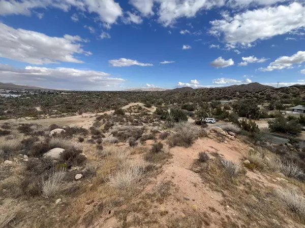 Yucca Valley, CA 92284,0 Navajo TRL