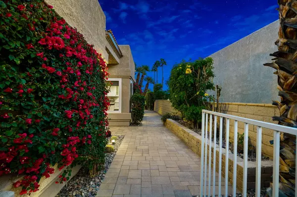 La Quinta, CA 92253,48554 Via Encanto