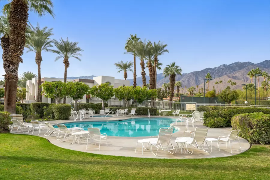 401 S El Cielo RD #142, Palm Springs, CA 92262