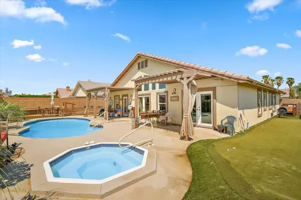 La Quinta, CA 92253,78855 Bayberry LN