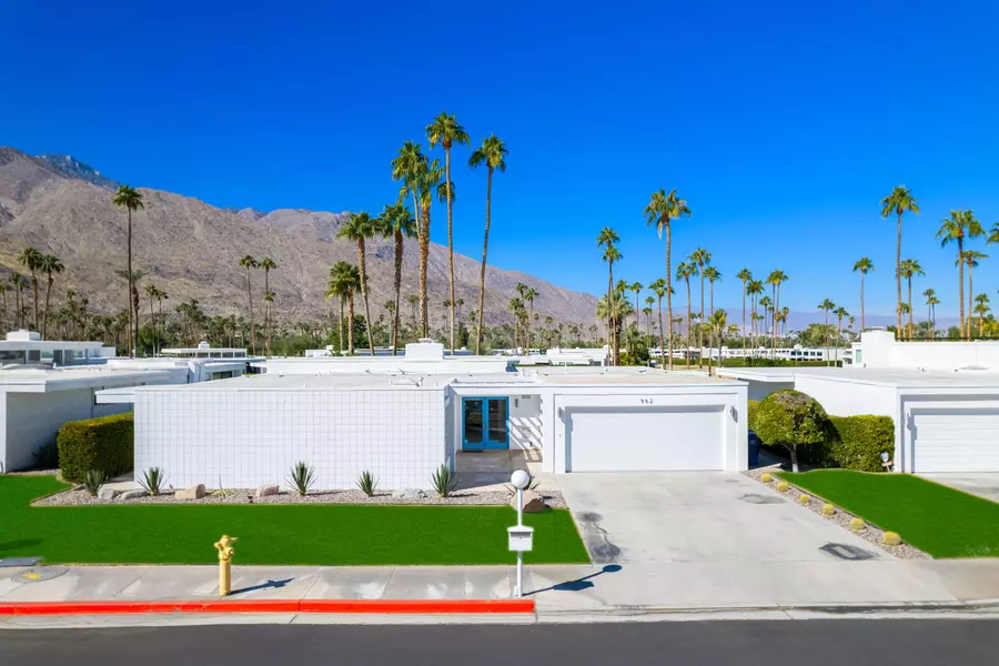 962 E Murray Canyon DR, Palm Springs, CA 92264