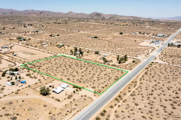 56045 Vin Rose LN, Yucca Valley, CA 92284