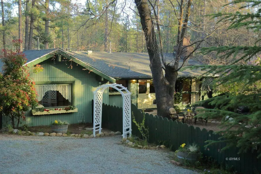 53835 Pine Crest AVE, Idyllwild, CA 92549