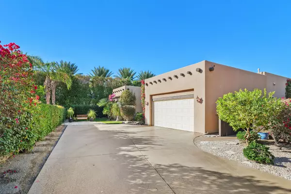 32 Tucson CIR, Palm Desert, CA 92211