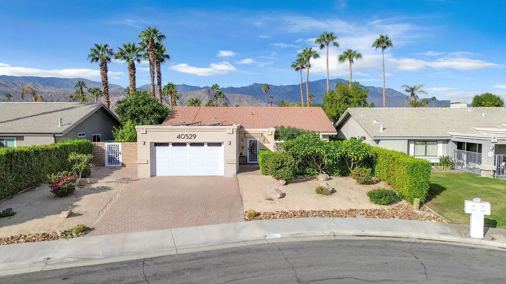 40529 Meadow LN, Palm Desert, CA 92260