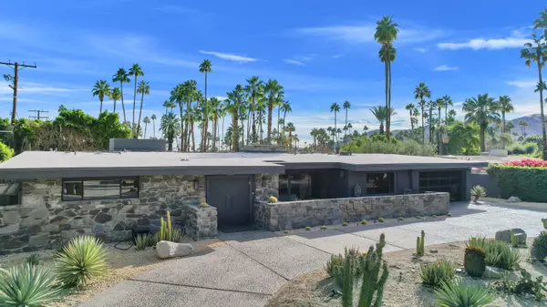 1060 S Paseo De Marcia, Palm Springs, CA 92264