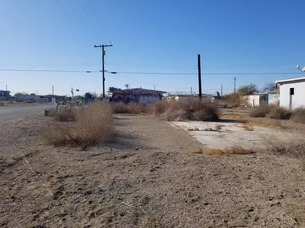 Bombay Beach, CA 92257,9561 Avenue H