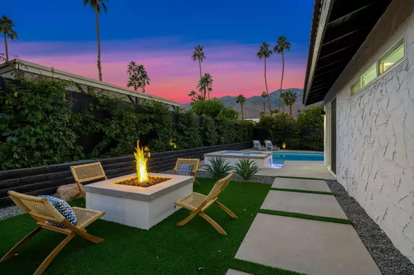 Palm Springs, CA 92264,2945 E Orella CIR