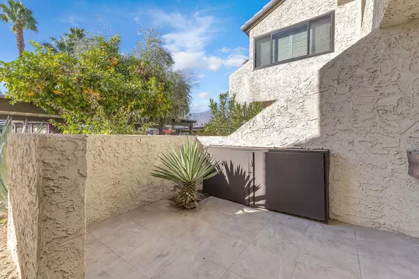 Palm Springs, CA 92264,46 Portola DR