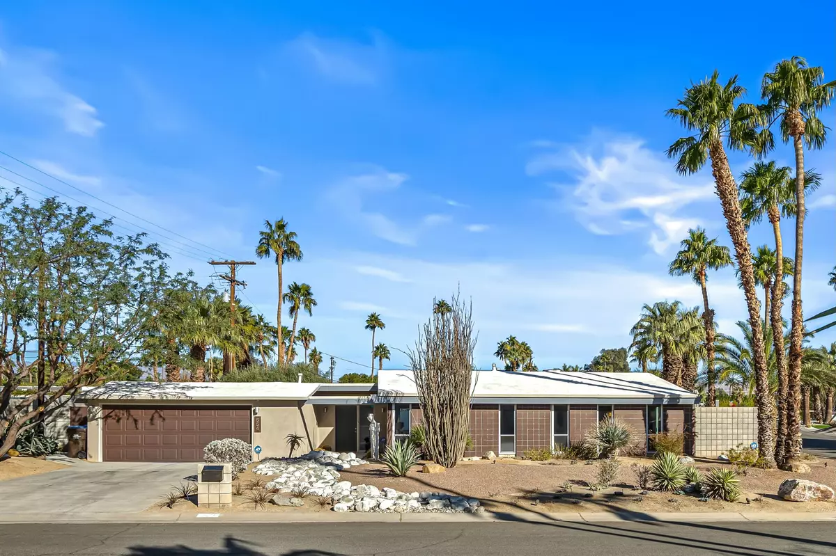 Palm Springs, CA 92262,554 E Glen CIR