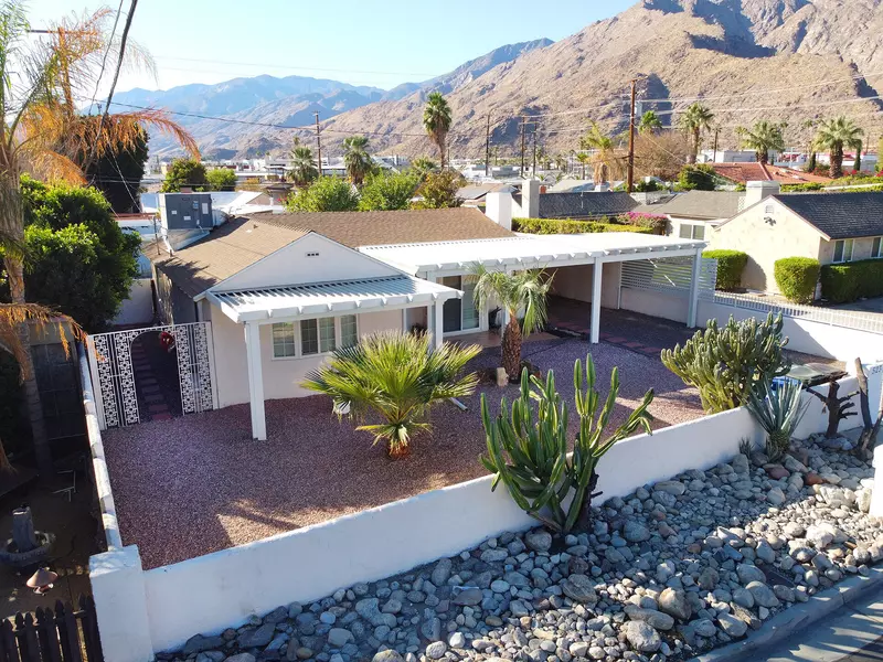 523 E Camino Parocela, Palm Springs, CA 92264