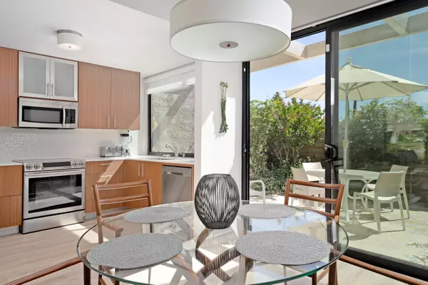 Palm Springs, CA 92262,867 N Cerritos DR