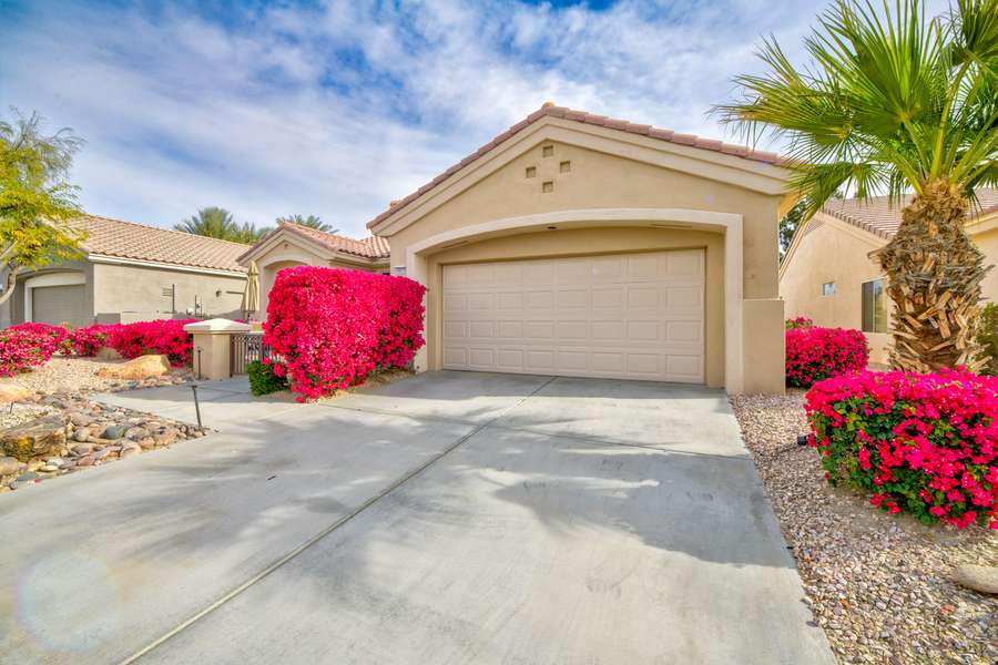 39575 Manorgate RD, Palm Desert, CA 92211