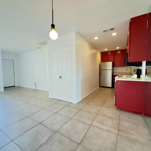 Palm Springs, CA 92262,675 N Los Felices CIR #108