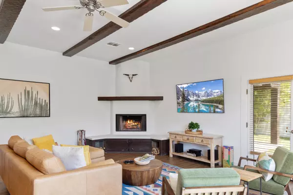 La Quinta, CA 92253,77755 Calle Temecula