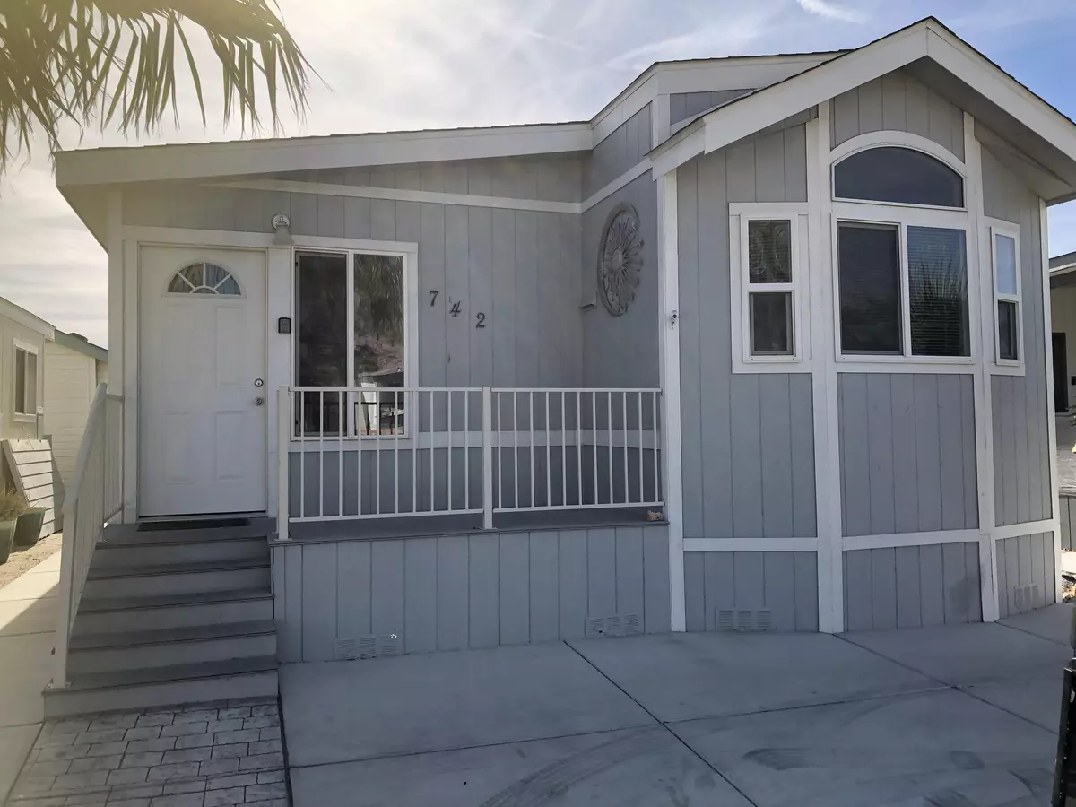 Desert Hot Springs, CA 92241,74711 Dillon Rd Spc 742