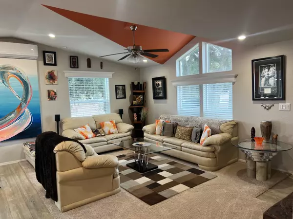 Banning, CA 92220,16680 Valley Hi DR