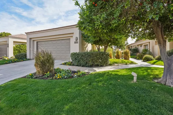 La Quinta, CA 92253,54124 Oak Tree #A141