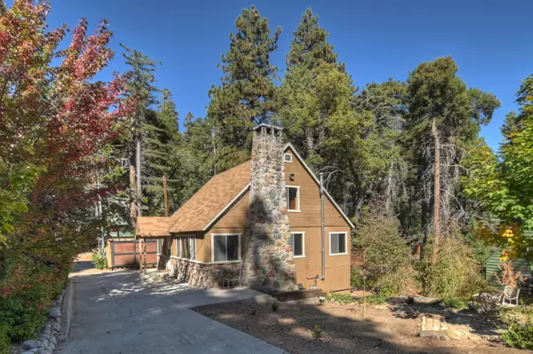 863 Oak RD, Lake Arrowhead, CA 92352