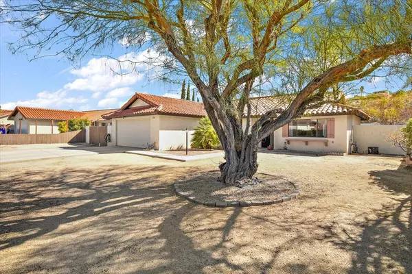 Yucca Valley, CA 92284,54633 Martinez TRL